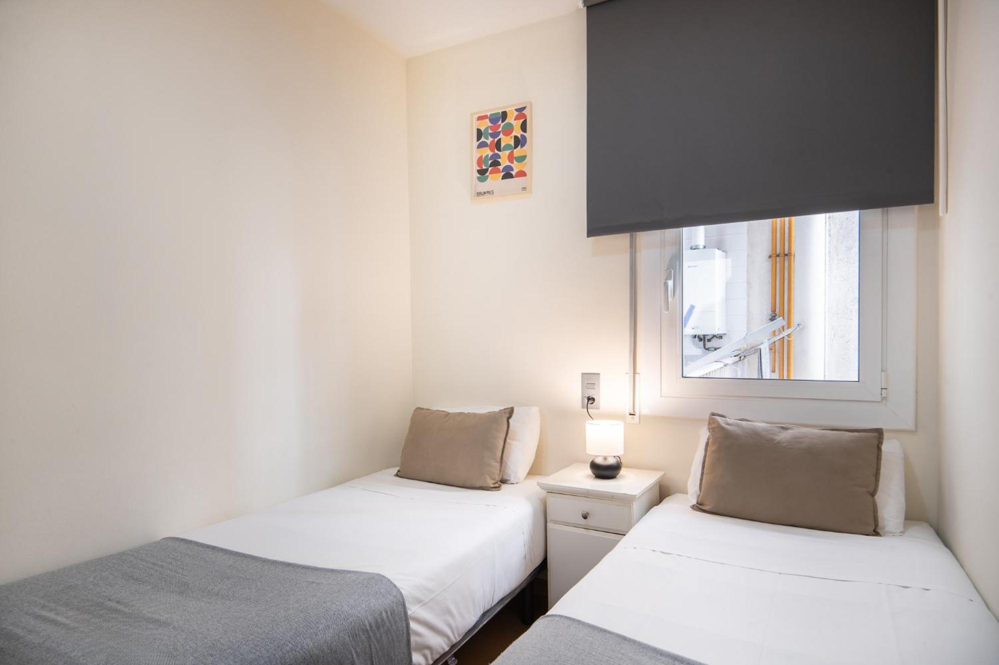 R&B Muntaner Apartment Barcelona Exterior photo